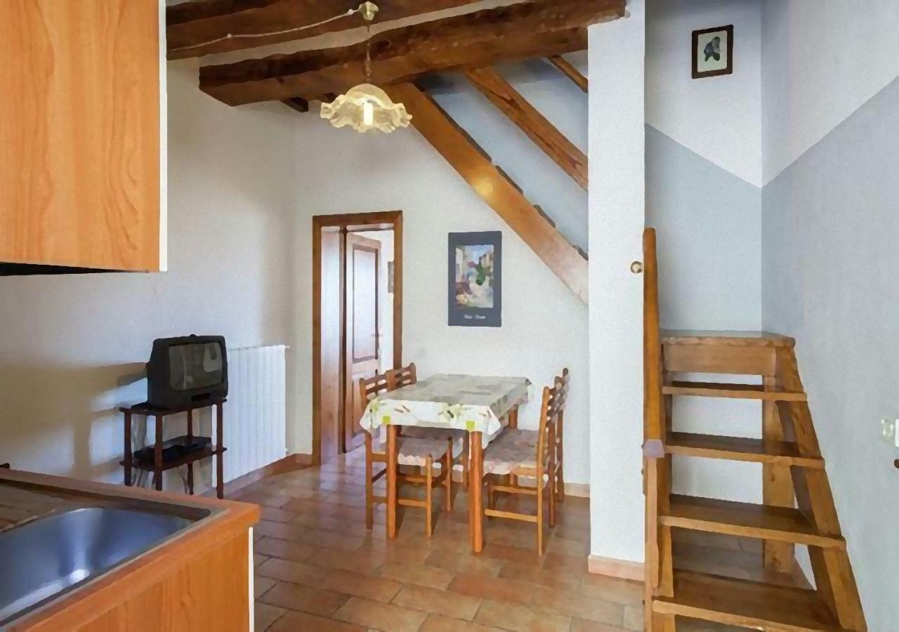 Lo Scricciolo Lägenhet Montecastelli Pisano Exteriör bild